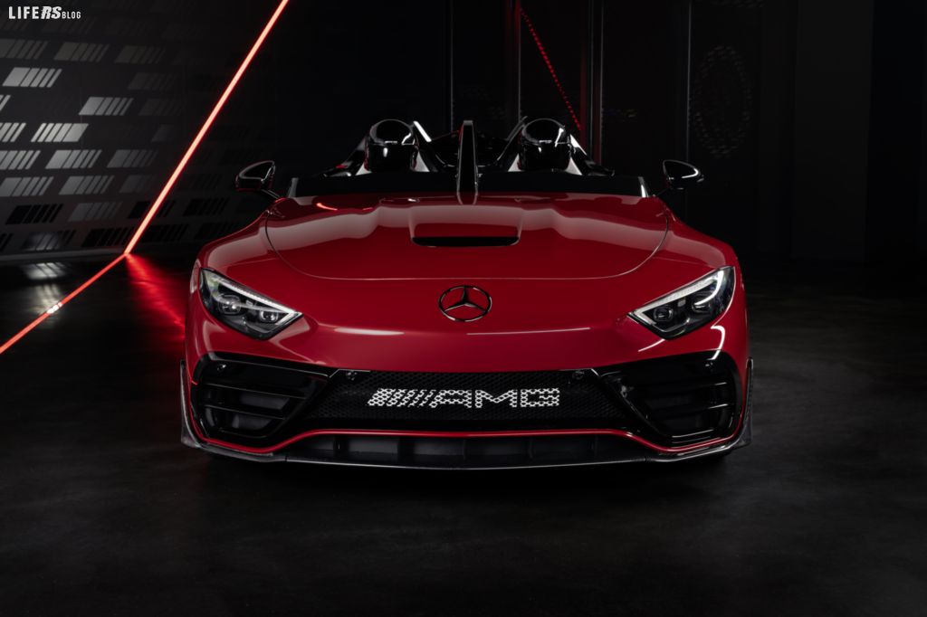 PureSpeed: primo modello della serie Mythos Mercedes-AMG
