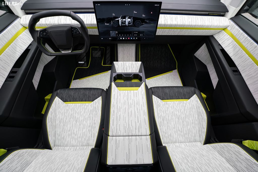 Elongation, una "Tesla" MANSORY a prima vista