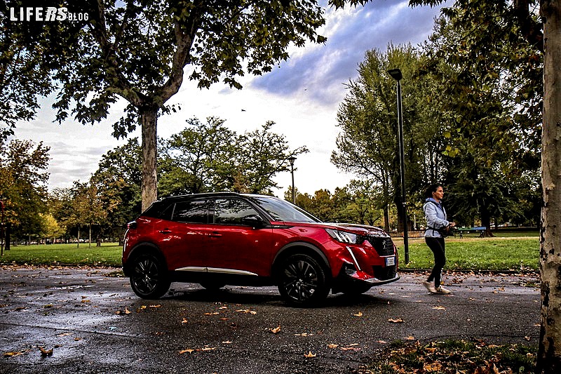 Peugeot 2008 GT - 10