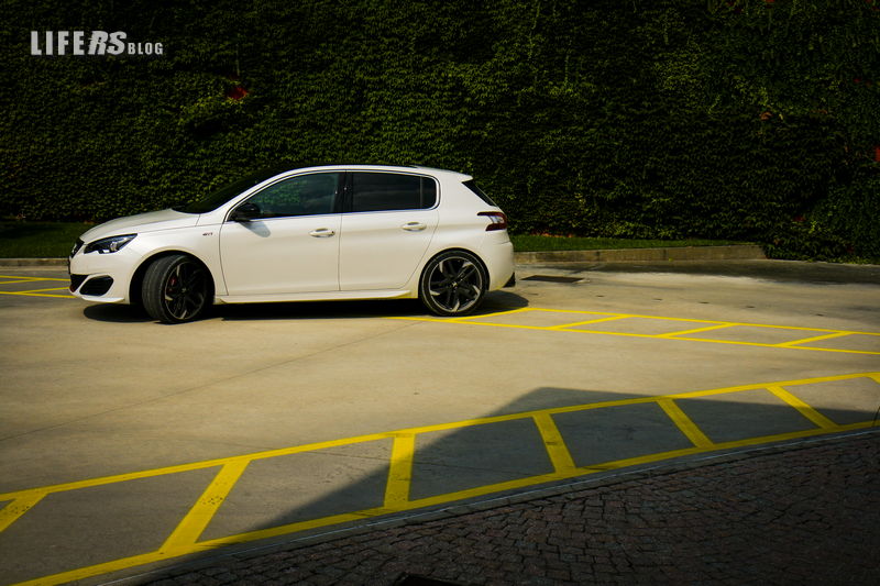 Peugeot 308 gti 6