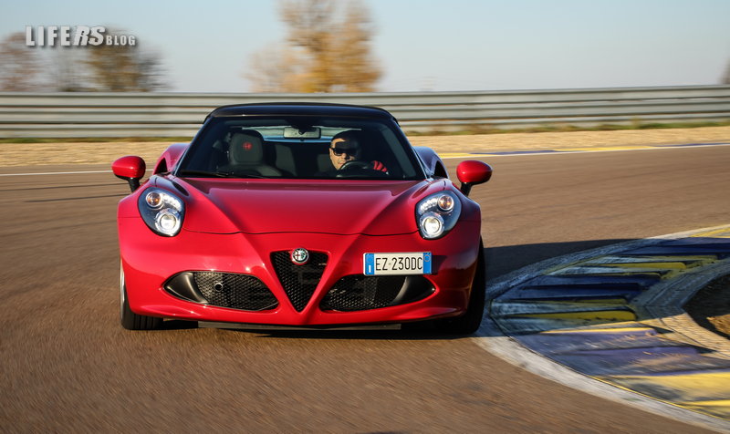 Alfa Romeo 4C Spider 6