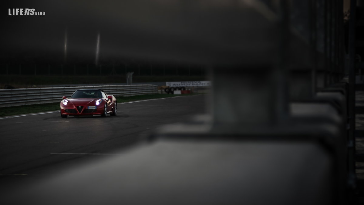 Alfa Romeo 4C Spider - 1