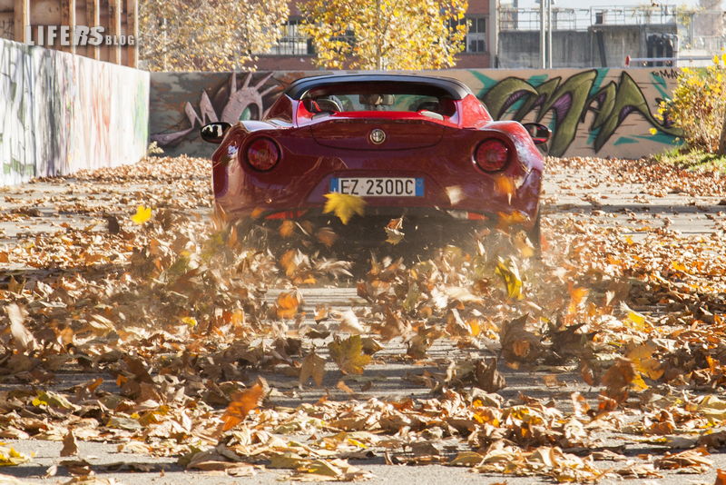 Alfa Romeo 4C Spider 6