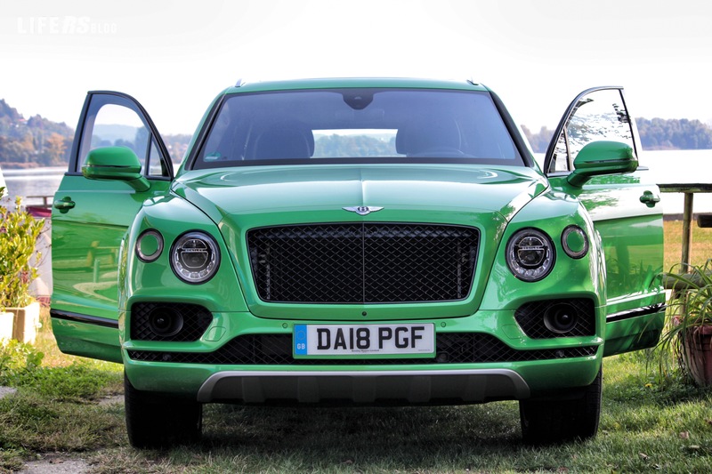 Bentley Bentayga 3