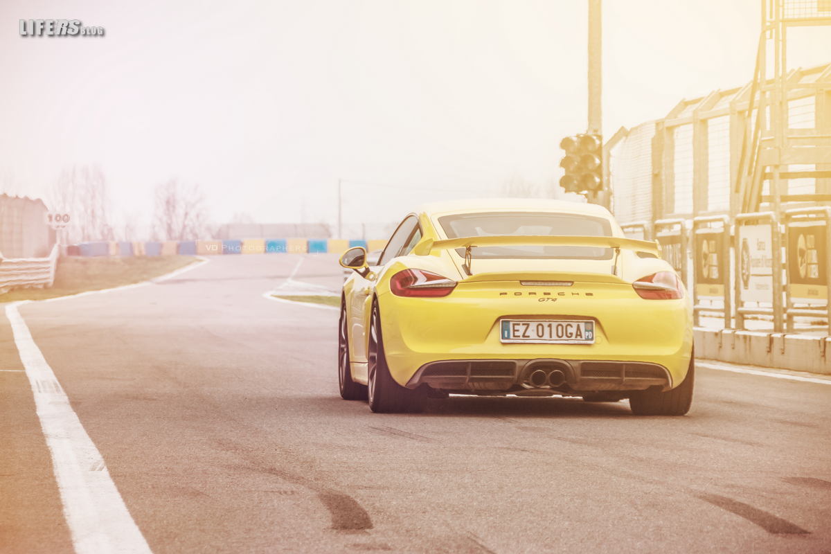 Porsche Cayman GT4 i8 - 3