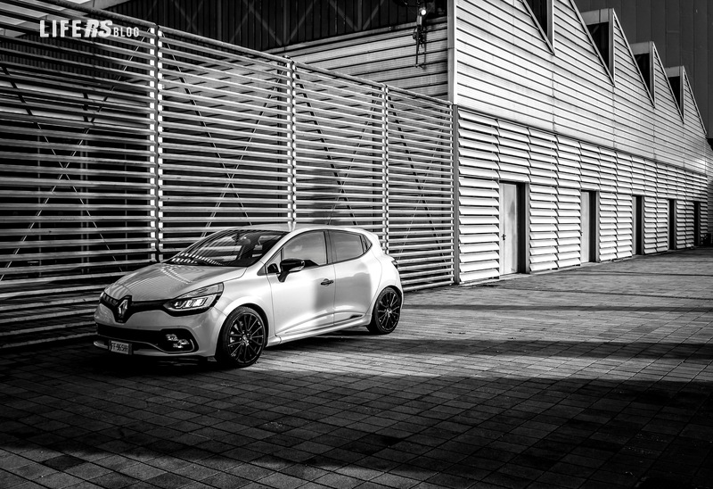 Clio R.S. TROPHY 1