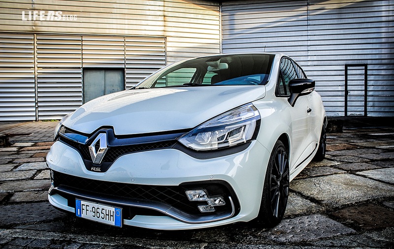 Clio R.S. TROPHY 16