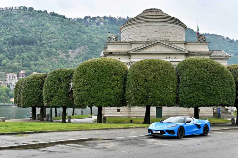 Corvette C8 Stingray Convertible - 19