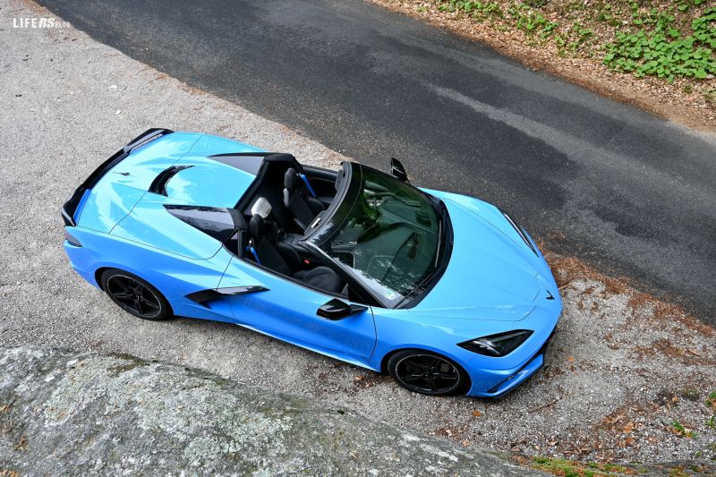 Corvette C8 Stingray Convertible - 8