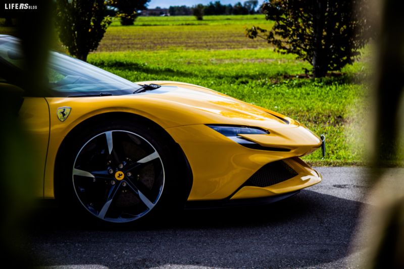 Ferrari SF90 Spider - 7