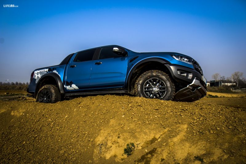 Ford Ranger Raptor 1