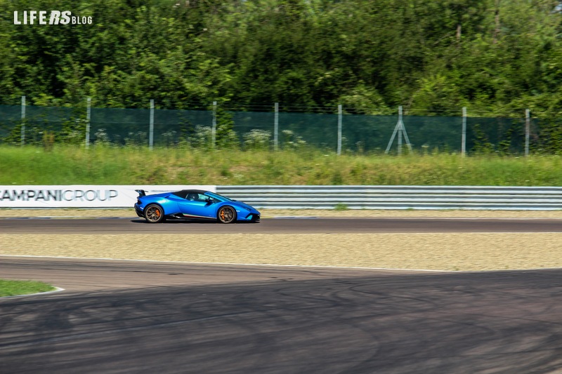 Lamborghini Huracán Performante Spyder pista 15