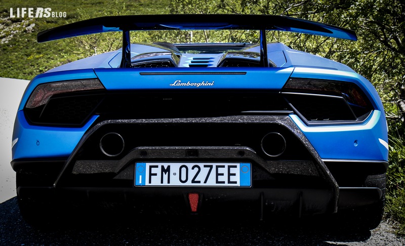 Lamborghini Huracán Performante Spyder 6
