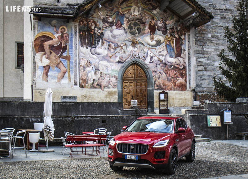 Jaguar E-Pace 28