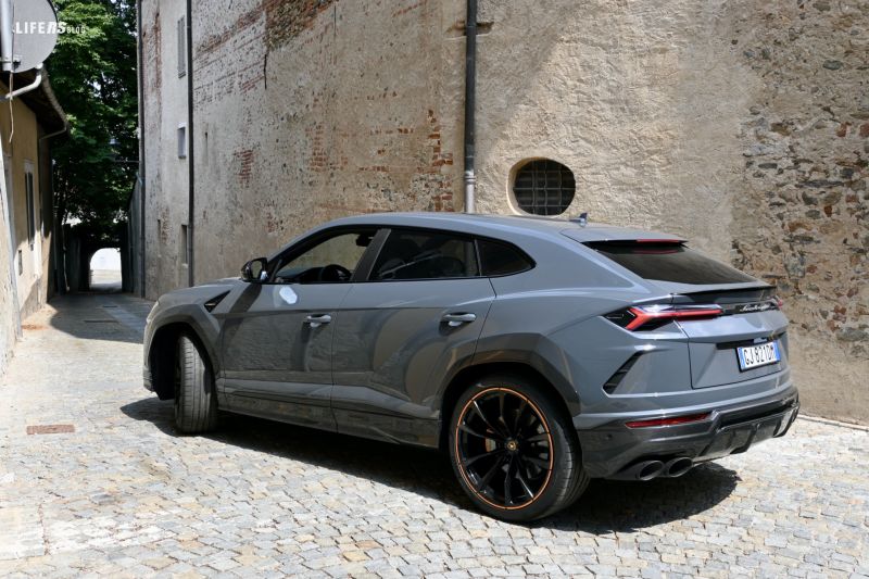 Lamborghini Urus 2022 - 14