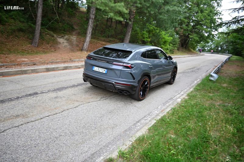 Lamborghini Urus 2022 - 19