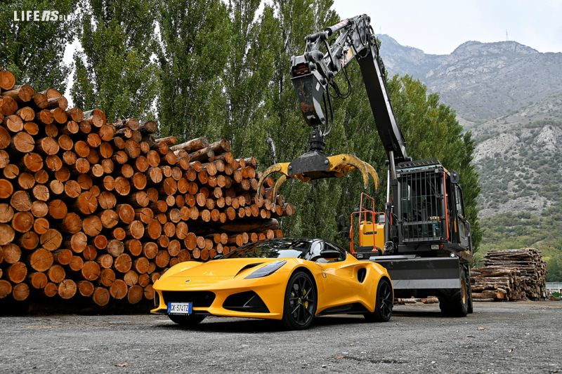 Lotus Emira - 16