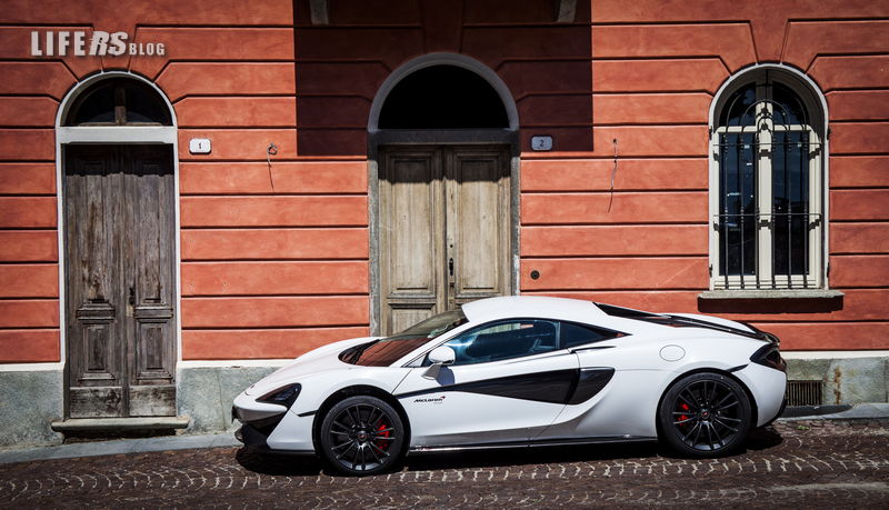 McLaren 570s 10a