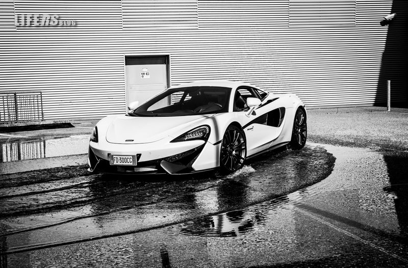 McLaren 570s 3