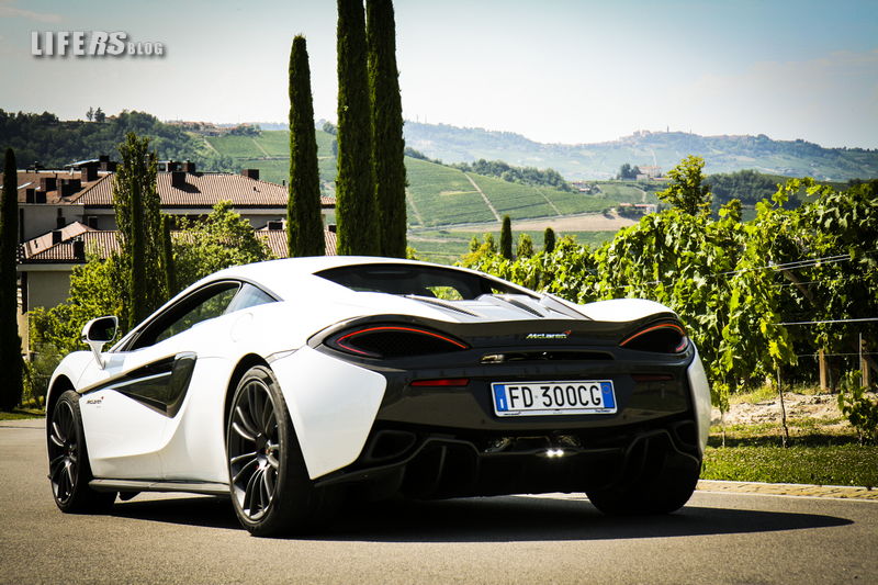 McLaren 570s 8a