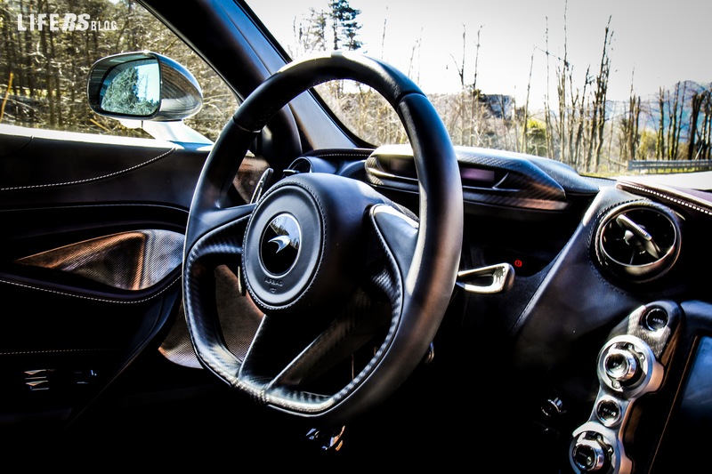 McLaren 570GT Coupè 18