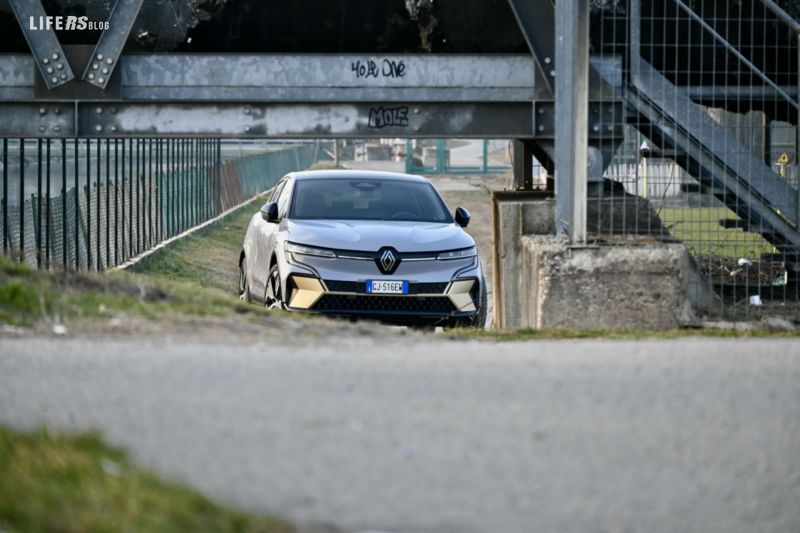 Renault Megane E-Tech 100% Electric - 7