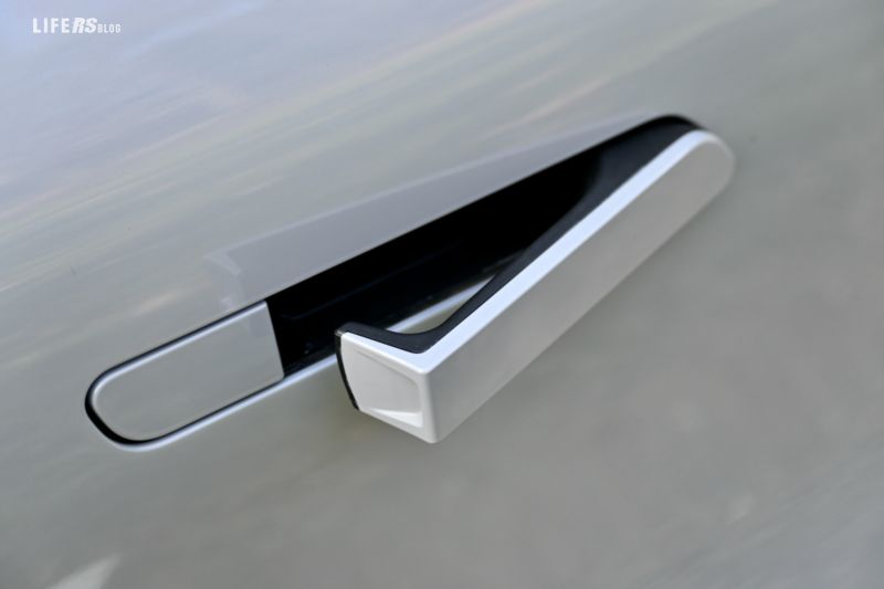 Renault Megane E-Tech 100% Electric - 4