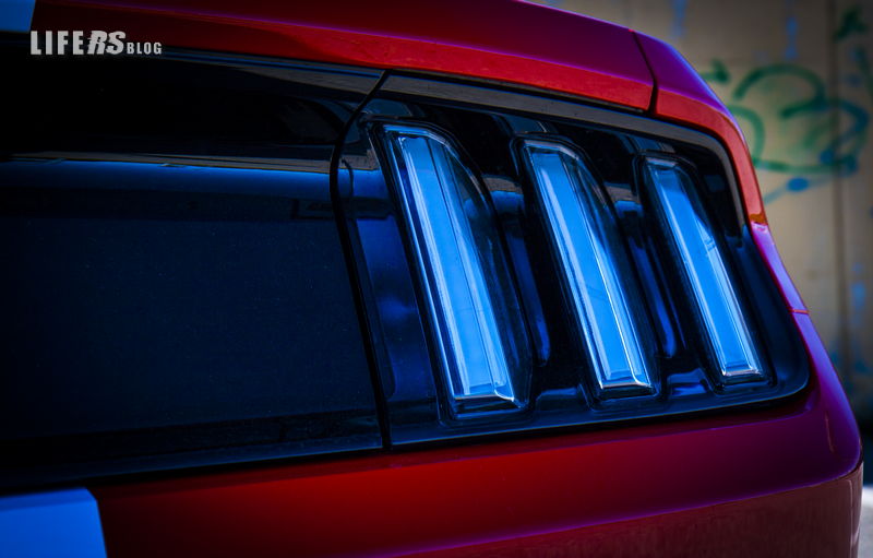 Ford Mustang 2
