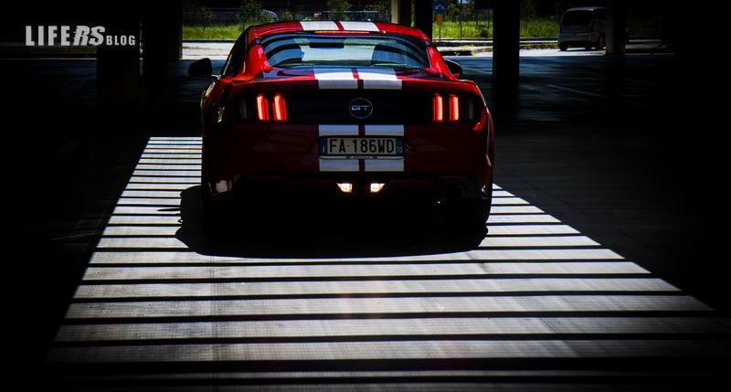 Ford Mustang 2