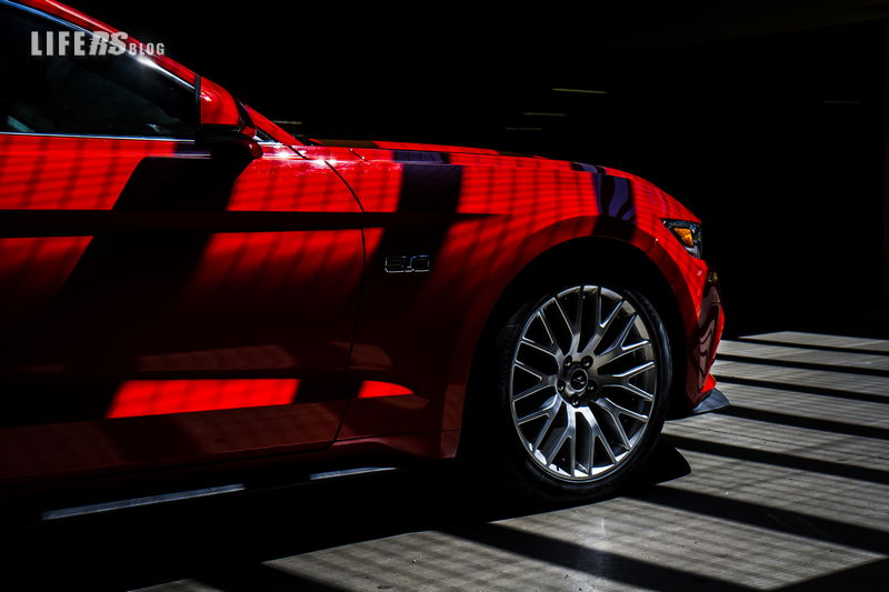 Ford Mustang 2