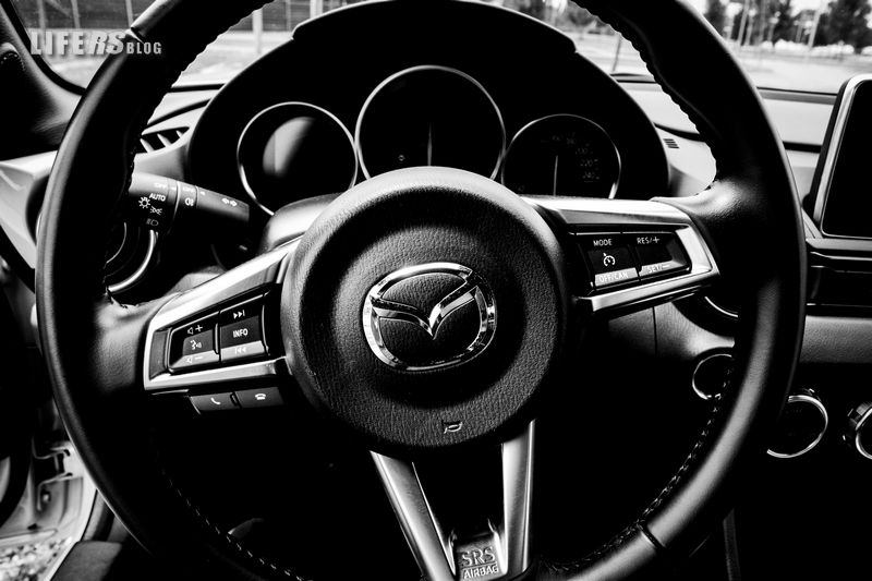 Mazda MX-5 8
