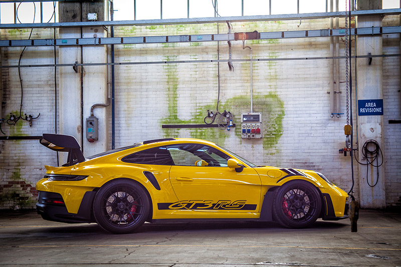 New Porsche 911 GT3 RS