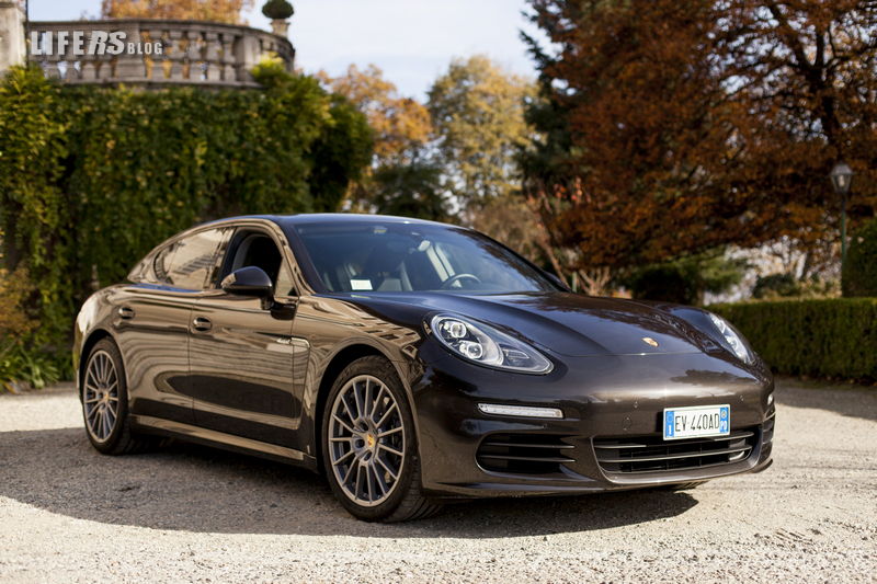 Porsche Panamera 1