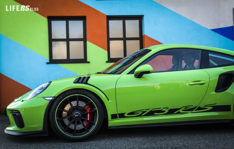 Porsche 911 GT3 RS - 12