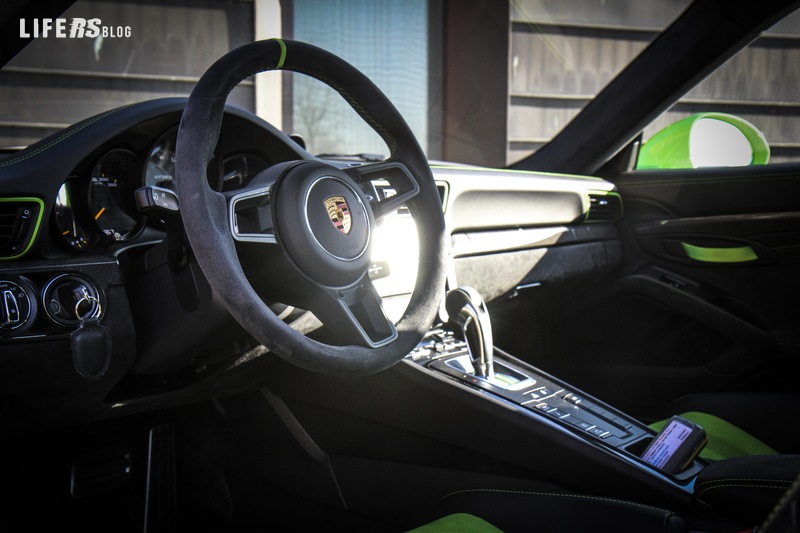 Porsche 911 GT3 RS - 15