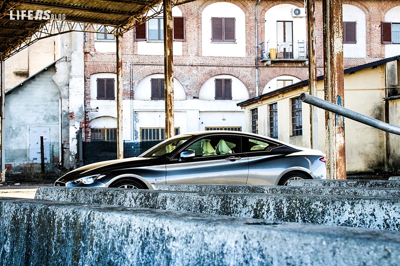 Infiniti Q60 S 11