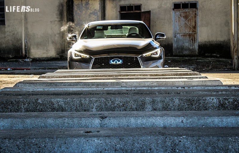 Infiniti Q60 S 12