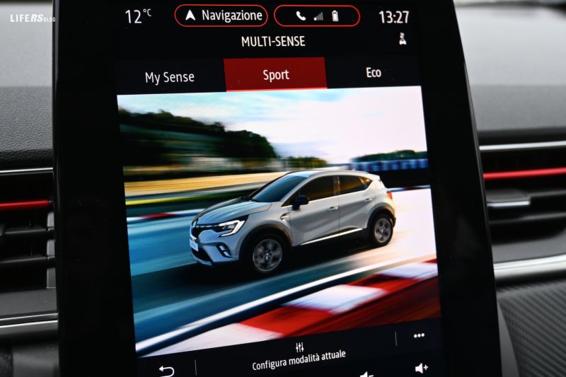 Renault Captur Hybrid E-TECH - 10