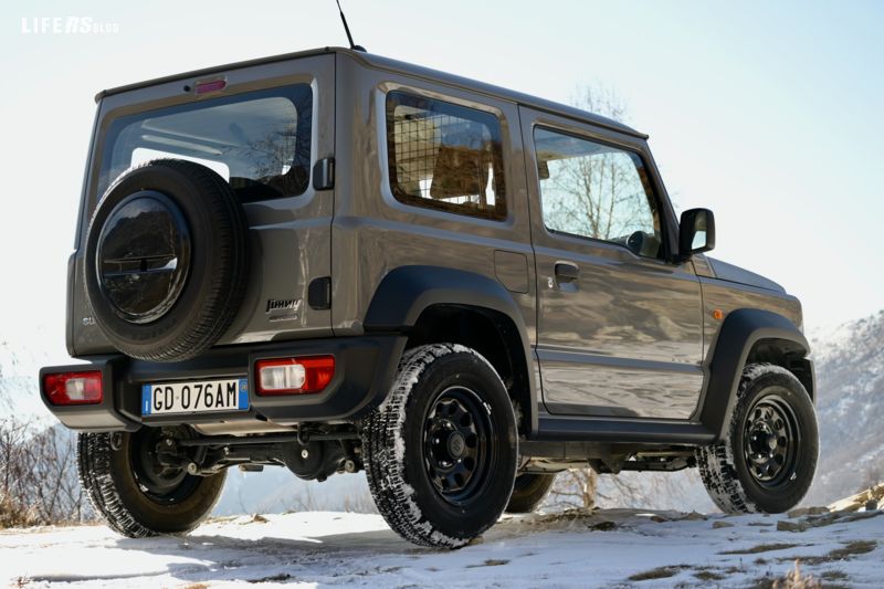 Suzuki Jimny Pro 1.5 5MT - 4