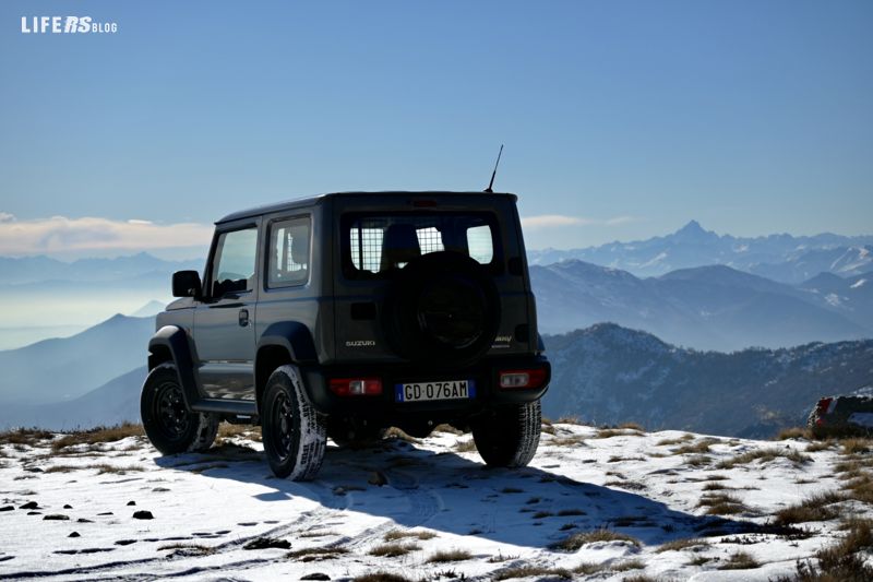 Suzuki Jimny Pro 1.5 5MT -  5