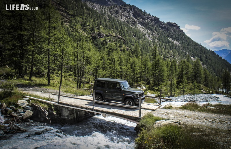 Suzuki Jimny 1.5 5MT - 16