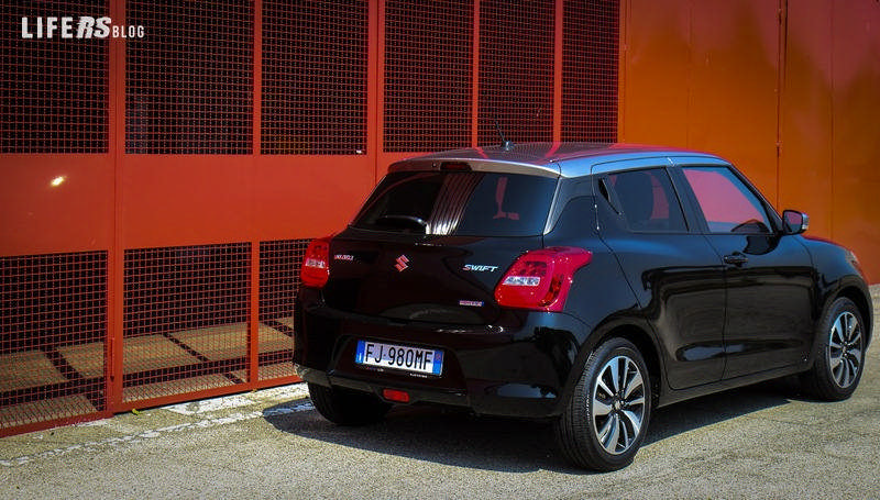 Suzuki Swift 1