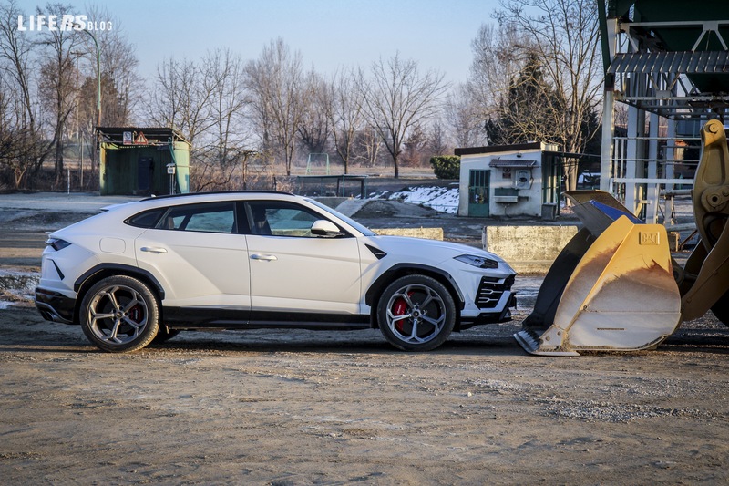 Lamborghini Urus 10