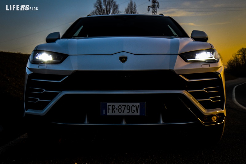 Lamborghini Urus 11