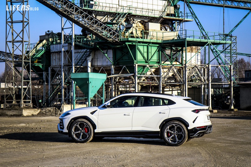 Lamborghini Urus 5