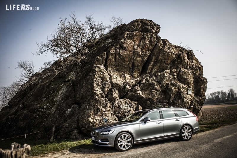 Volvo V90 16